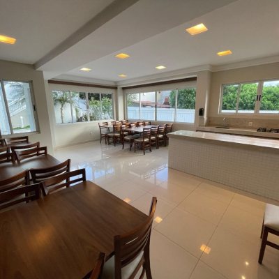 Apartamentos com 82m², 2 quartos, 1 suíte, 1 garagem, no bairro Itacorubi em Florianópolis