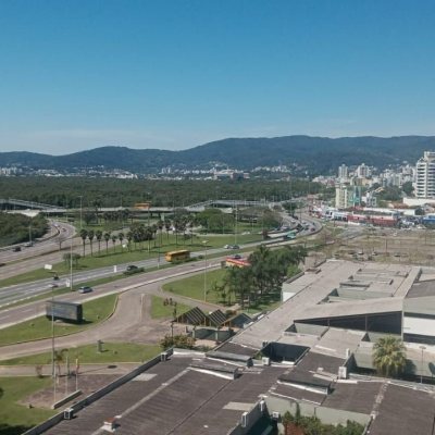Apartamentos com 113m², 3 quartos, 3 suítes, 3 garagens, no bairro Agronômica em Florianópolis
