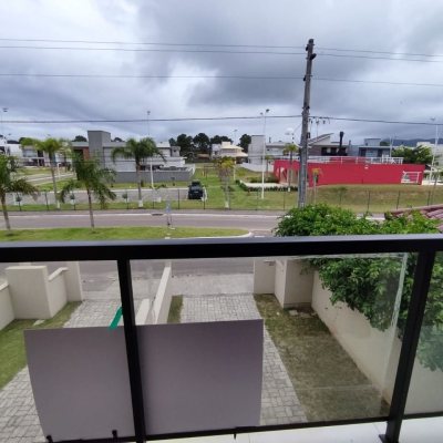 Casa Residencial com 88m², 2 quartos, 2 suítes, 2 garagens, no bairro São João Do Rio Vermelho em Florianópolis