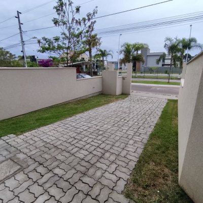 Casa Residencial com 85m², 2 quartos, 2 suítes, 2 garagens, no bairro São João Do Rio Vermelho em Florianópolis