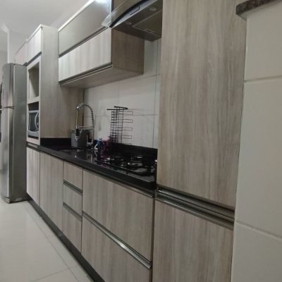 Apartamentos com 71m², 2 quartos, 1 suíte, 1 garagem, no bairro Ingleses do Rio Vermelho em Florianópolis