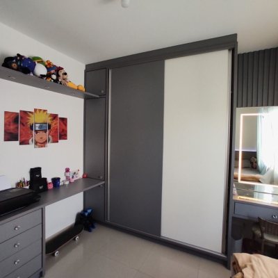 Casa Residencial com 74m², 3 quartos, 1 suíte, 2 garagens, no bairro Forquilhas em São José