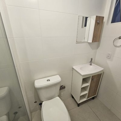 Apartamentos com 82m², 3 quartos, 1 suíte, 2 garagens, no bairro campeche em Florianópolis