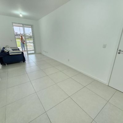 Apartamentos com 82m², 3 quartos, 1 suíte, 2 garagens, no bairro Campeche em Florianópolis