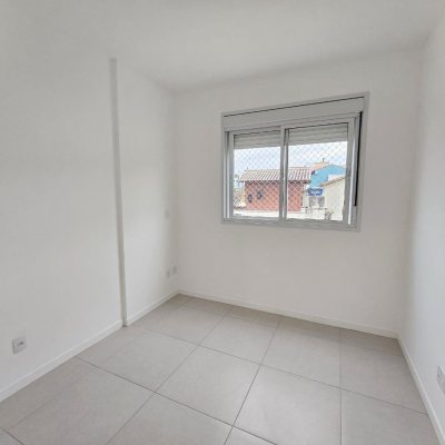 Apartamentos com 82m², 3 quartos, 1 suíte, 2 garagens, no bairro Campeche em Florianópolis