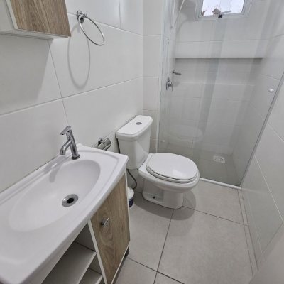Apartamentos com 82m², 3 quartos, 1 suíte, 2 garagens, no bairro Campeche em Florianópolis