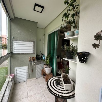 Apartamentos com 63m², 2 quartos, 1 suíte, 1 garagem, no bairro Pagani em Palhoça