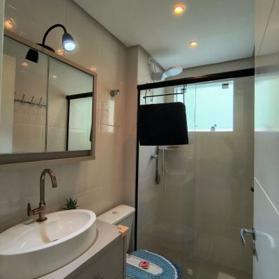 Apartamentos com 63m², 2 quartos, 1 suíte, 1 garagem, no bairro Pagani em Palhoça