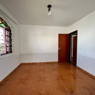 Casa Residencial com 131m², 4 quartos, 4 garagens, no bairro Aririu em Palhoça