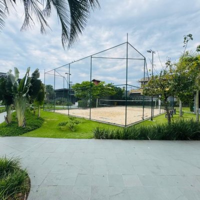 Cobertura com 294m², 3 quartos, 3 suítes, 2 garagens, no bairro Campeche em Florianópolis