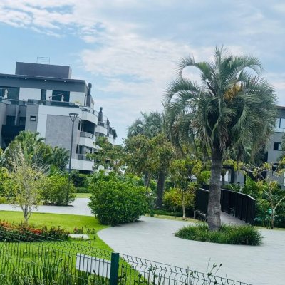 Cobertura com 294m², 3 quartos, 3 suítes, 2 garagens, no bairro Campeche em Florianópolis