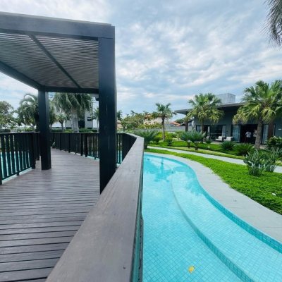 Cobertura com 294m², 3 quartos, 3 suítes, 2 garagens, no bairro Campeche em Florianópolis