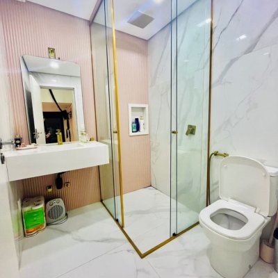 Cobertura com 294m², 3 quartos, 3 suítes, 2 garagens, no bairro Campeche em Florianópolis