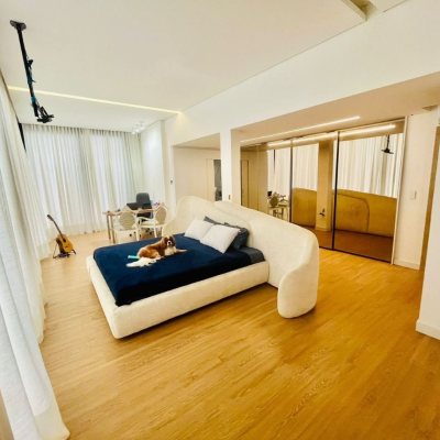 Cobertura com 294m², 3 quartos, 3 suítes, 2 garagens, no bairro Campeche em Florianópolis