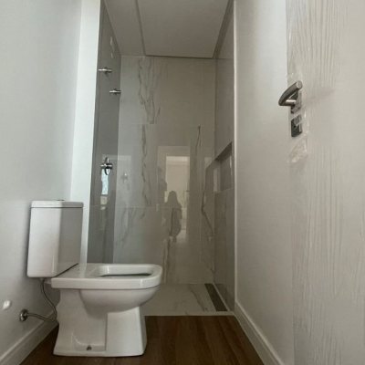 Apartamentos com 104m², 3 quartos, 2 suítes, 1 garagem, no bairro Ingleses do Rio Vermelho em Florianópolis