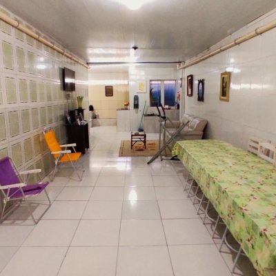 Casa Residencial com 188m², 4 quartos, 4 garagens, no bairro Forquilhas em São José