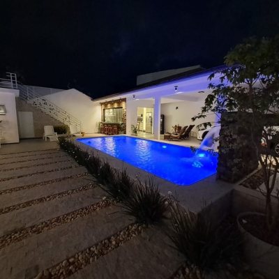 Casa Residencial/Comercial com 400m², 2 garagens, no bairro Bela Vista em Palhoça