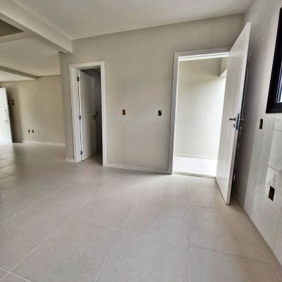 Apartamentos com 96m², 3 quartos, 1 suíte, 2 garagens, no bairro Forquilhas em São José