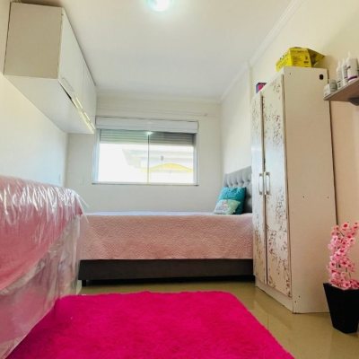 Cobertura com 180m², 3 quartos, 2 suítes, 2 garagens, no bairro Ingleses do Rio Vermelho em Florianópolis