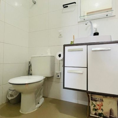 Cobertura com 180m², 3 quartos, 2 suítes, 2 garagens, no bairro Ingleses do Rio Vermelho em Florianópolis