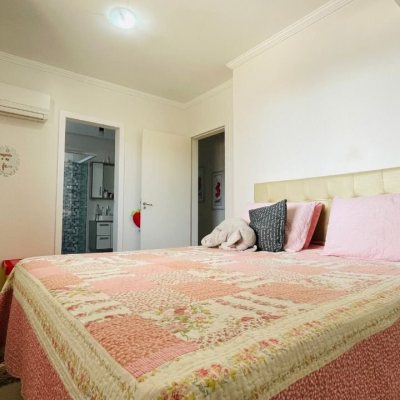 Cobertura com 180m², 3 quartos, 2 suítes, 2 garagens, no bairro Ingleses do Rio Vermelho em Florianópolis