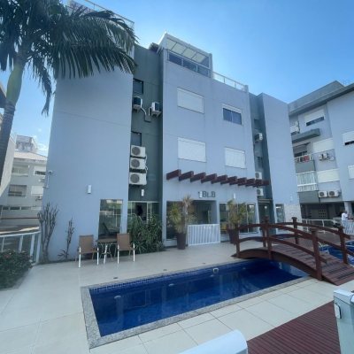 Cobertura com 180m², 3 quartos, 2 suítes, 2 garagens, no bairro Ingleses do Rio Vermelho em Florianópolis