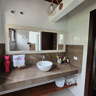 Casa Residencial com 194m², 3 quartos, 2 suítes, 4 garagens, no bairro Cachoeira Do Bom Jesus em Florianópolis