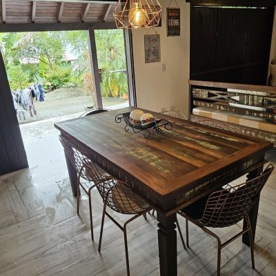 Casa Residencial com 194m², 3 quartos, 2 suítes, 4 garagens, no bairro Cachoeira Do Bom Jesus em Florianópolis