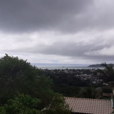 Casa Residencial com 194m², 3 quartos, 2 suítes, 4 garagens, no bairro Cachoeira Do Bom Jesus em Florianópolis