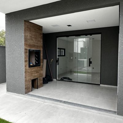 Casa Residencial com 172m², 3 quartos, 3 suítes, 2 garagens, no bairro Ingleses do Rio Vermelho em Florianópolis