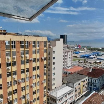 Sala com 47m², no bairro Centro em Florianópolis