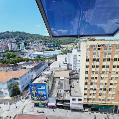 Sala com 47m², no bairro Centro em Florianópolis