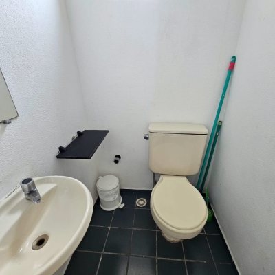 Sala com 47m², no bairro Centro em Florianópolis