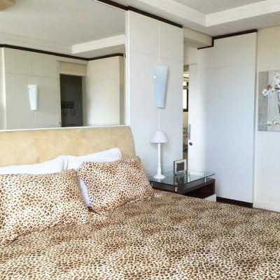 Apartamentos com 290m², 4 quartos, 4 suítes, 2 garagens, no bairro Centro em Florianópolis