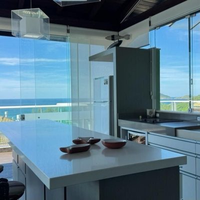 Cobertura com 406m², 4 quartos, 4 suítes, 5 garagens, no bairro Ingleses do Rio Vermelho em Florianópolis