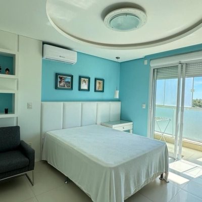 Cobertura com 406m², 4 quartos, 4 suítes, 5 garagens, no bairro Ingleses do Rio Vermelho em Florianópolis