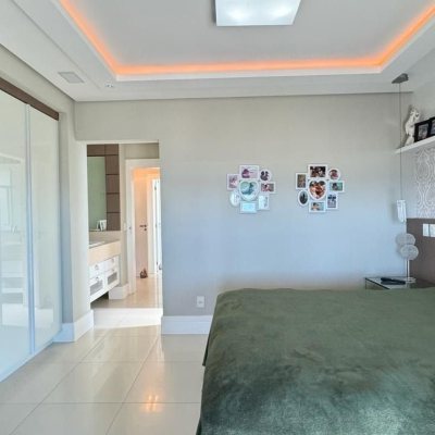 Cobertura com 406m², 4 quartos, 4 suítes, 5 garagens, no bairro Ingleses do Rio Vermelho em Florianópolis