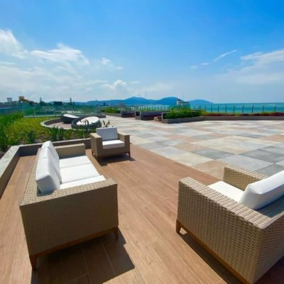 Apartamentos com 180m², 3 quartos, 3 suítes, 3 garagens, no bairro Ingleses do Rio Vermelho em Florianópolis