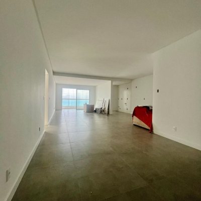 Apartamentos com 180m², 3 quartos, 3 suítes, 3 garagens, no bairro Ingleses do Rio Vermelho em Florianópolis