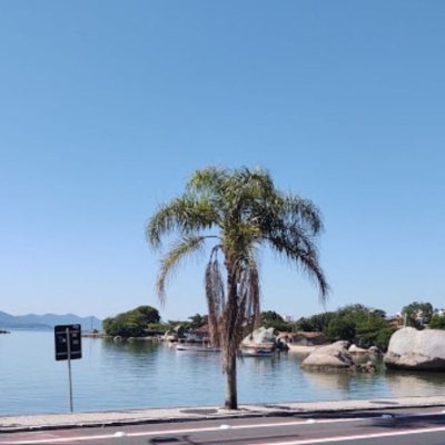 Terrenos Residenciais com 358m², no bairro coqueiros em Florianópolis