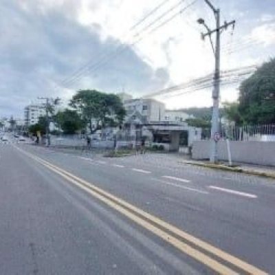 Terrenos Residenciais com 358m², no bairro coqueiros em Florianópolis