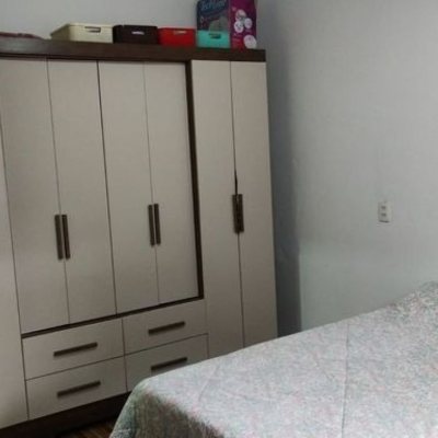 Casa Residencial com 100m², 3 quartos, 1 suíte, 3 garagens, no bairro Forquilhas em São José