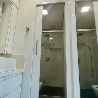 Cobertura com 63m², 2 quartos, 1 suíte, 2 garagens, no bairro Jurerê Internacional em Florianópolis