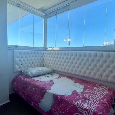 Cobertura com 63m², 2 quartos, 1 suíte, 2 garagens, no bairro Jurerê Internacional em Florianópolis