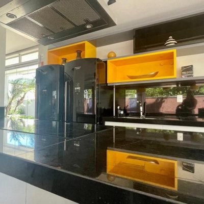 Cobertura com 63m², 2 quartos, 1 suíte, 2 garagens, no bairro Jurerê Internacional em Florianópolis