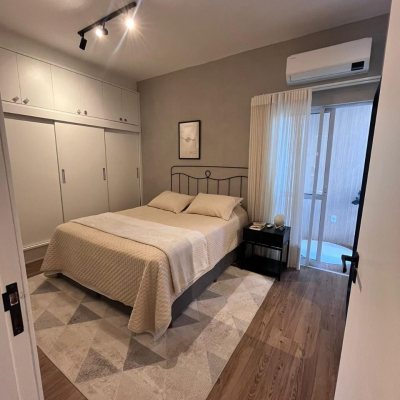 Cobertura com 190m², 3 quartos, 2 suítes, 2 garagens, no bairro Pedra Branca em Palhoça