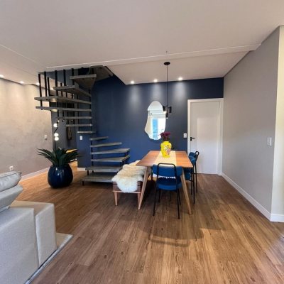 Cobertura com 190m², 3 quartos, 2 suítes, 2 garagens, no bairro Pedra Branca em Palhoça