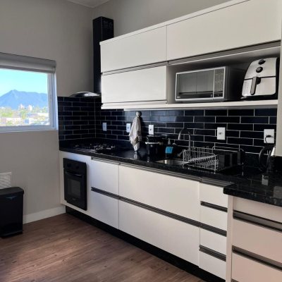 Cobertura com 190m², 3 quartos, 2 suítes, 2 garagens, no bairro Pedra Branca em Palhoça