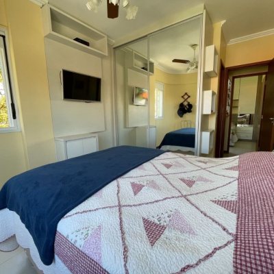 Apartamentos com 77m², 3 quartos, 1 suíte, 1 garagem, no bairro Cachoeira Do Bom Jesus em Florianópolis