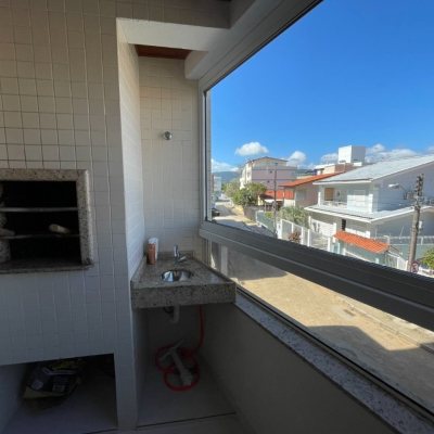 Apartamentos com 77m², 3 quartos, 1 suíte, 1 garagem, no bairro Cachoeira Do Bom Jesus em Florianópolis